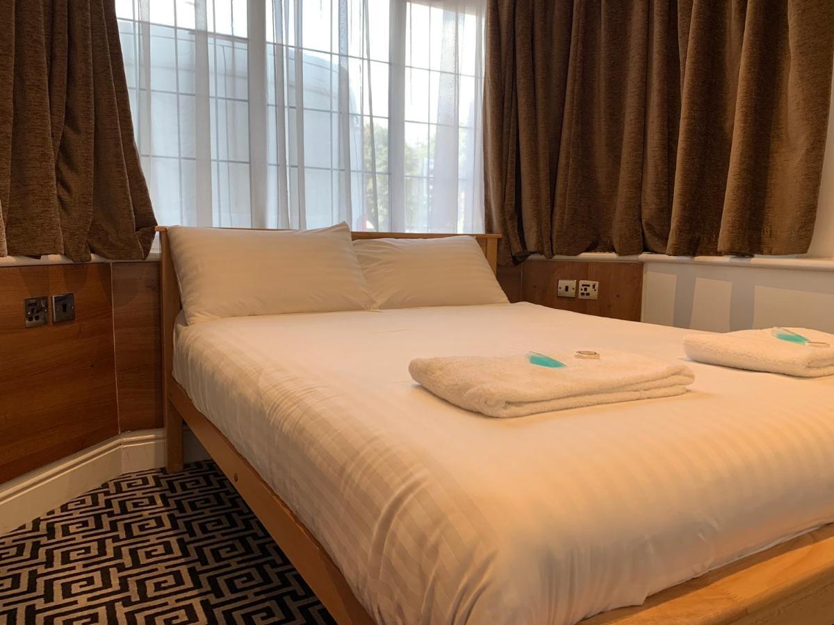 Twickenham Guest House 3*